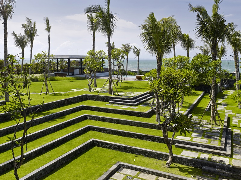 Arnalaya Beach House - Terraced Garden