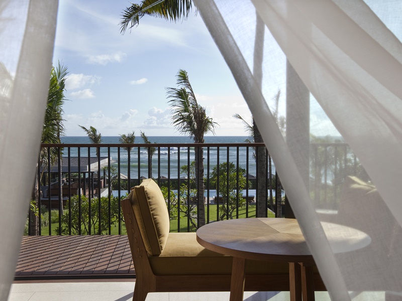 Arnalaya Beach House - Master bedroom terrace