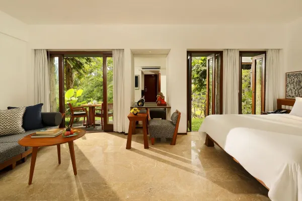 Tennis Holiday in Bali - Maya Ubud Resort &amp; Spa - Impressive Forest Corner Suite