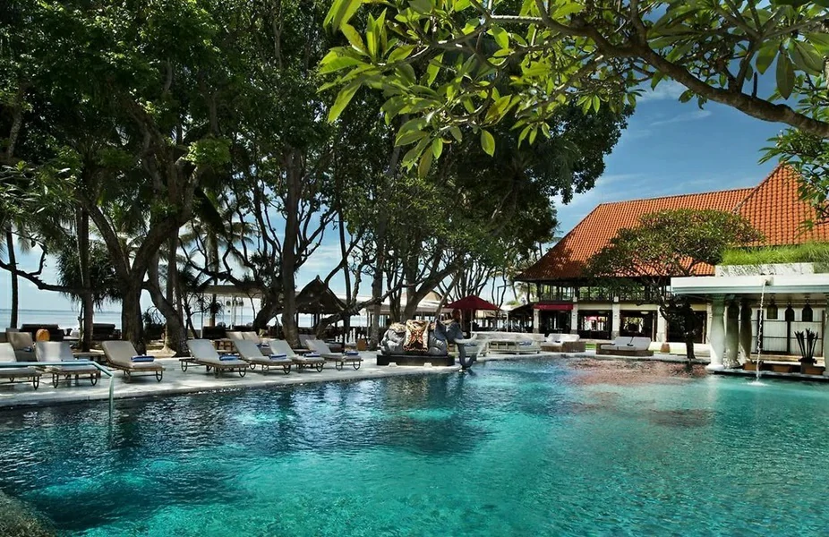 Bali Tennis Magazine - ​​Tennis Holiday in Bali - AYANA Resort Bali Kubu Beach Club